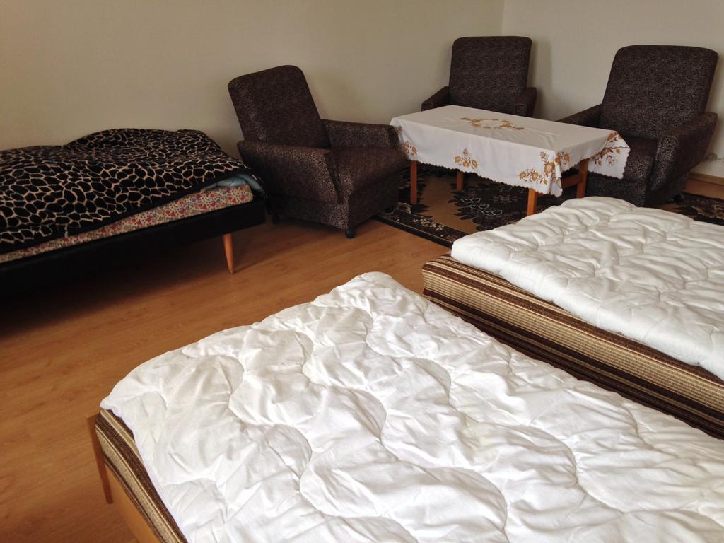 Petra Apartmanok Velem Habitación foto